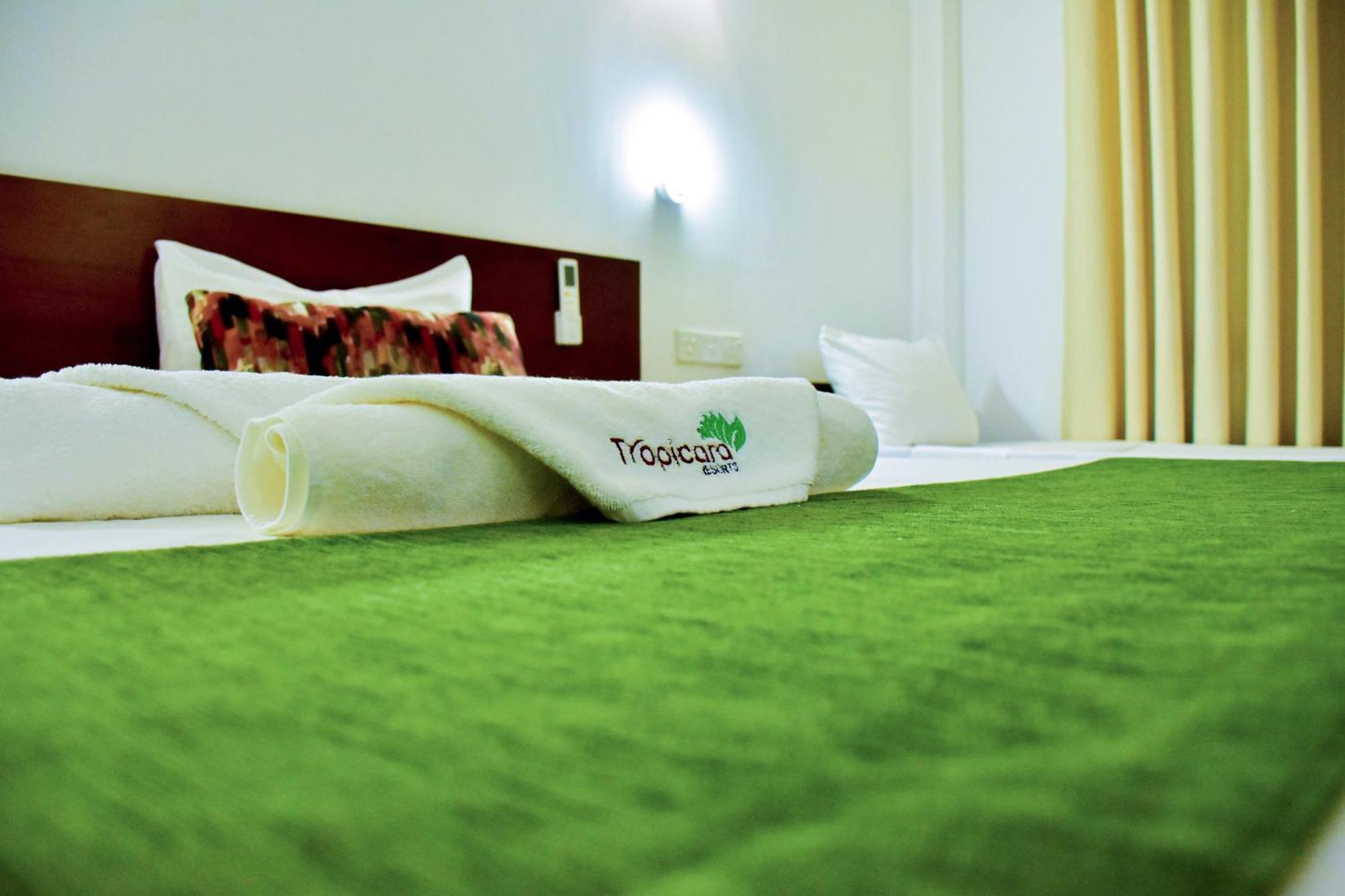 Tropicara Resort Сігірія Екстер'єр фото