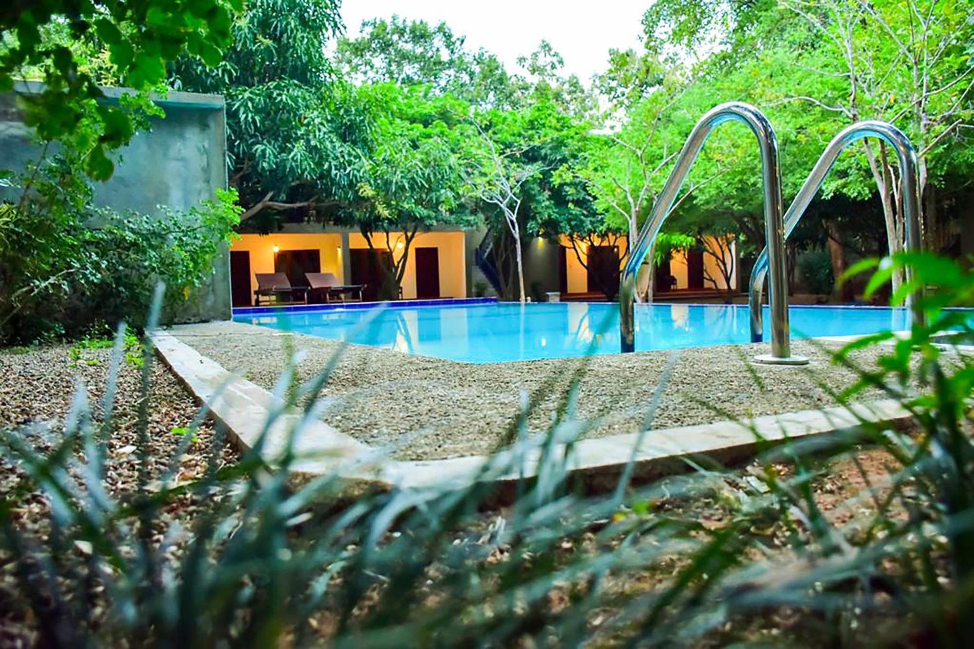 Tropicara Resort Сігірія Екстер'єр фото