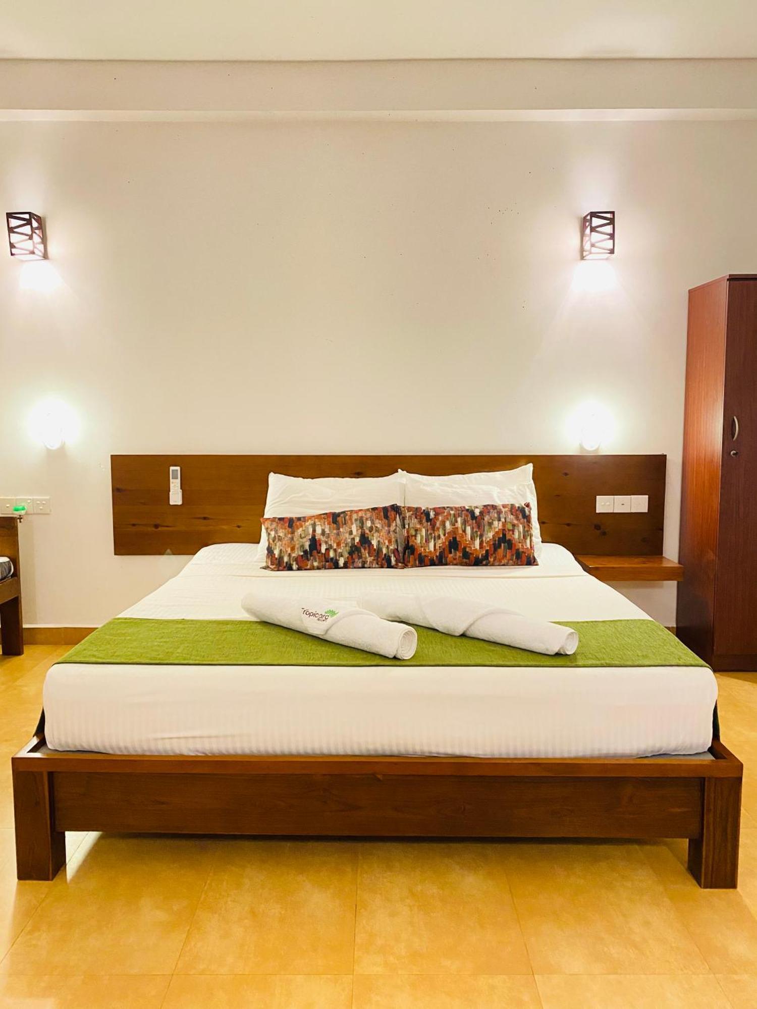 Tropicara Resort Сігірія Екстер'єр фото